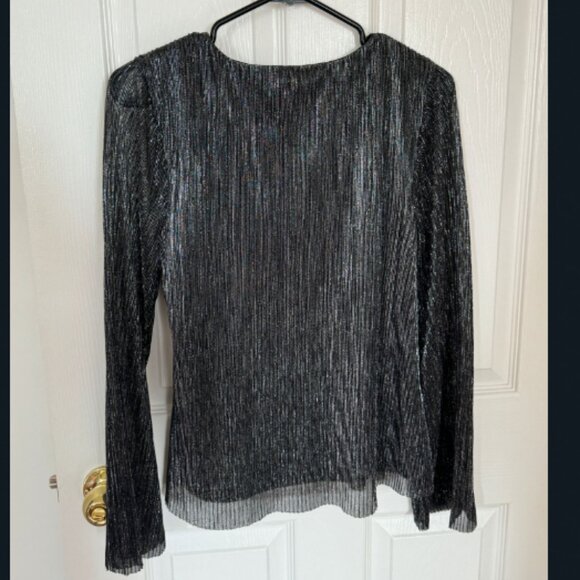 NWOT Shine Pleated Long-Sleeve Top (in DEEP BLACK) - Picture 1 of 8
